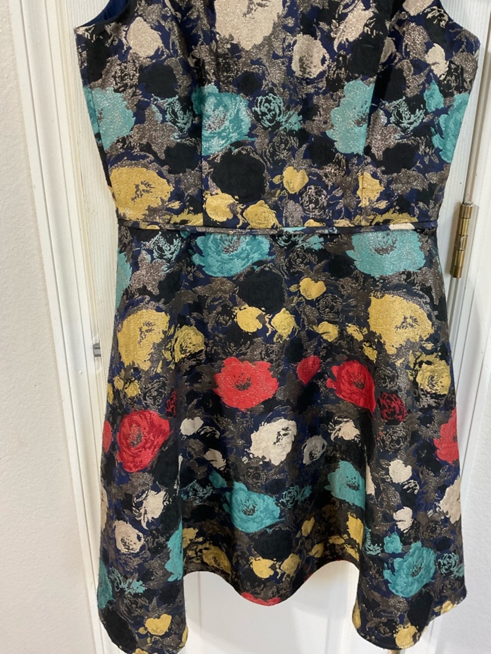 Tahari Cold Shoulder Floral Fit & Flare Metallic Jacquard dress 8 chic,cocktail - Picture 10 of 16